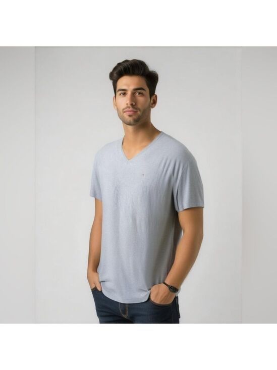 Tommy Hilfiger Other - Tommy Hilfiger T-shirt men’s size XL